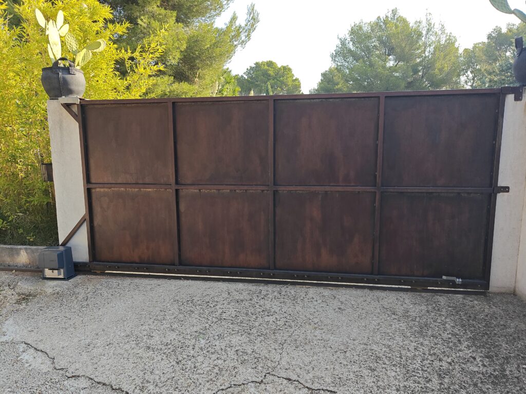Installation d'une motorisation Came pour portail coulissant à La Cadière-d'Azur