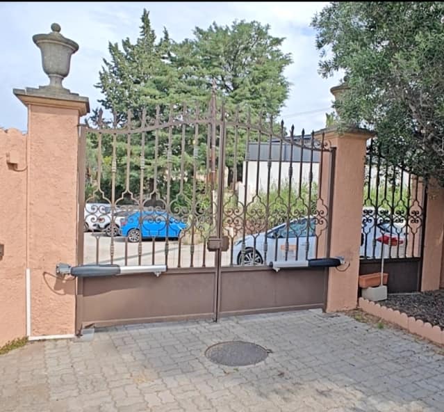 Remplacement de la Motorisation Somfy par le Kit Roger Technology au Castellet